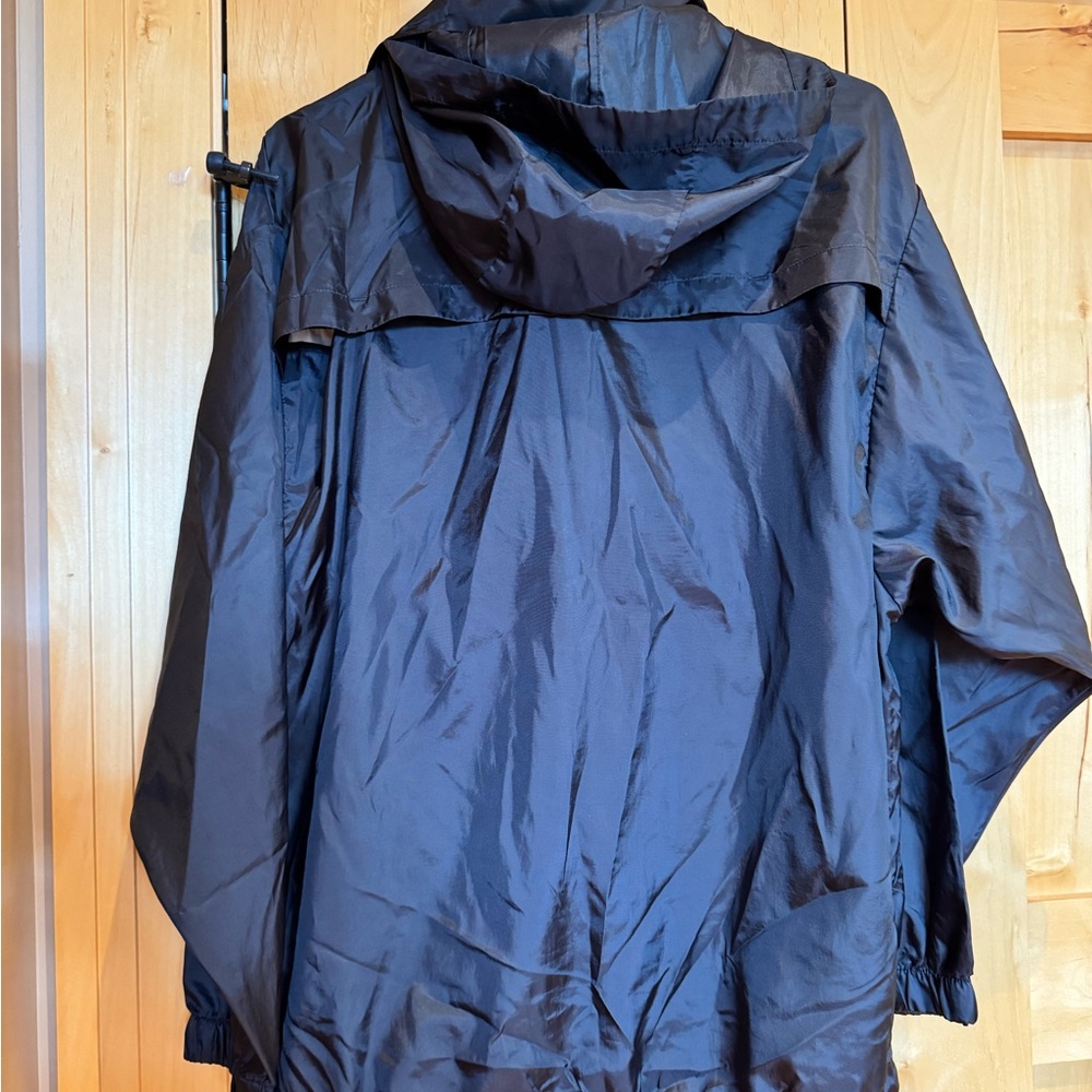 PUMA Windbreaker - Picture 2 of 4